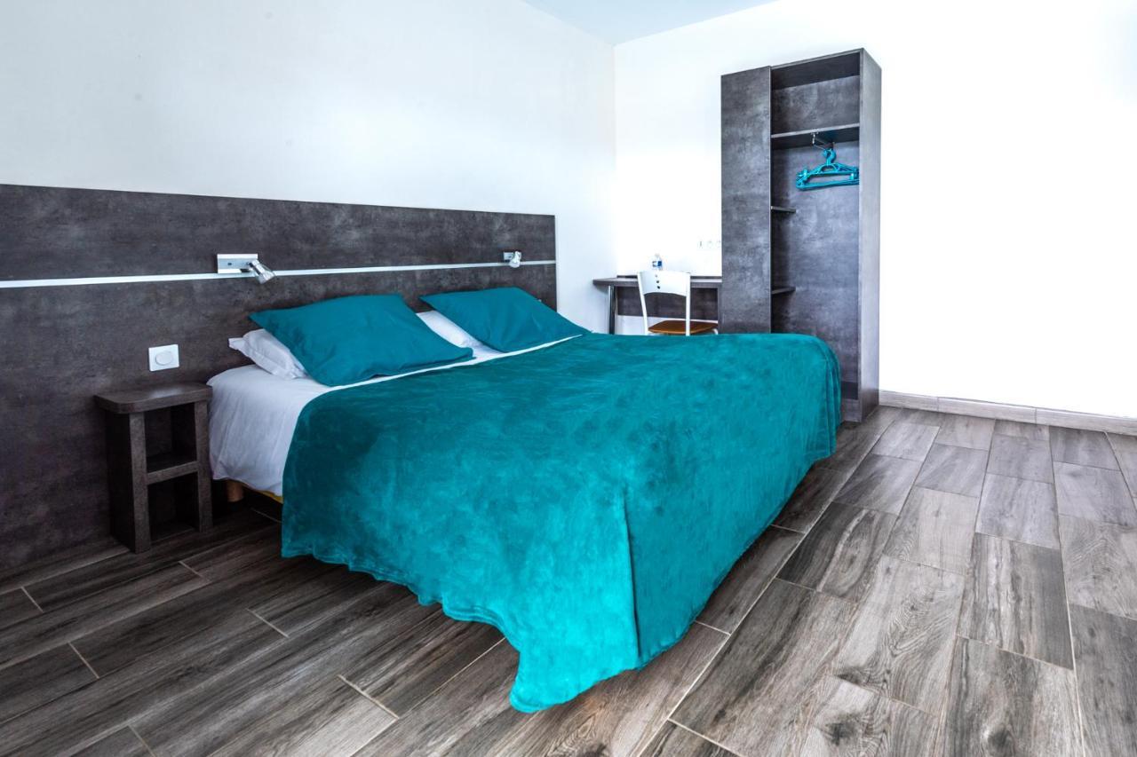 Hotel De La Gare Surgères Zewnętrze zdjęcie