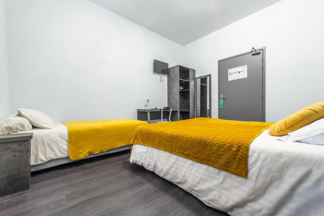 Hotel De La Gare Surgères Zewnętrze zdjęcie